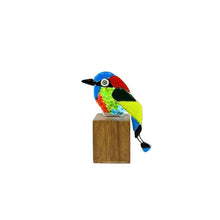 Cargar imagen en el visor de la galería, Torogoz de colores, figura decorativa de vidrio artístico