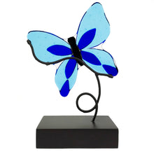 Cargar imagen en el visor de la galería, Mariposa, figura hecha a mano en vidrio artístico