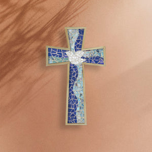 Imagen de cruz en mosaico – Espíritu Santo