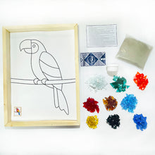 Cargar imagen en el visor de la galería, Manualidades: Kit para armar mosaico con vidrio, diseño patriótico - Guara